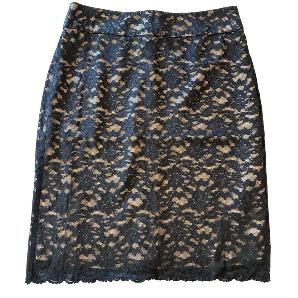 Banana Republic Black Lace Pencil Skirt Size 12 Lined Stretch Floral Scallop Hem